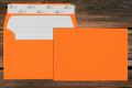 [16409321] Briefhüllen mit Seidenfutter B6 125x176 mm Haftklebend Orange gerippt 100 g/qm
